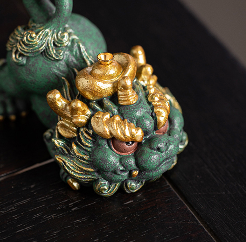 Imperial Green Jinmao Hou Pixiu Incense Burner – Creative Stick Incense Holder & Mythological Guardian Statue