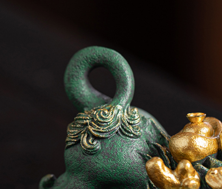 Imperial Green Jinmao Hou Pixiu Incense Burner – Creative Stick Incense Holder & Mythological Guardian Statue