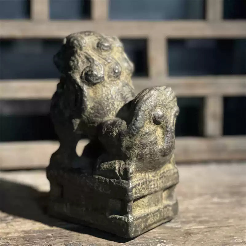 Antique Stone Lion Statues – Handcrafted Guardian Figurines for Home