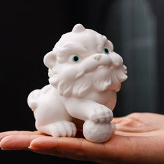 Ceramic Guardian Lion Figurine – Lucky Foo Dog Decorative Sculpture