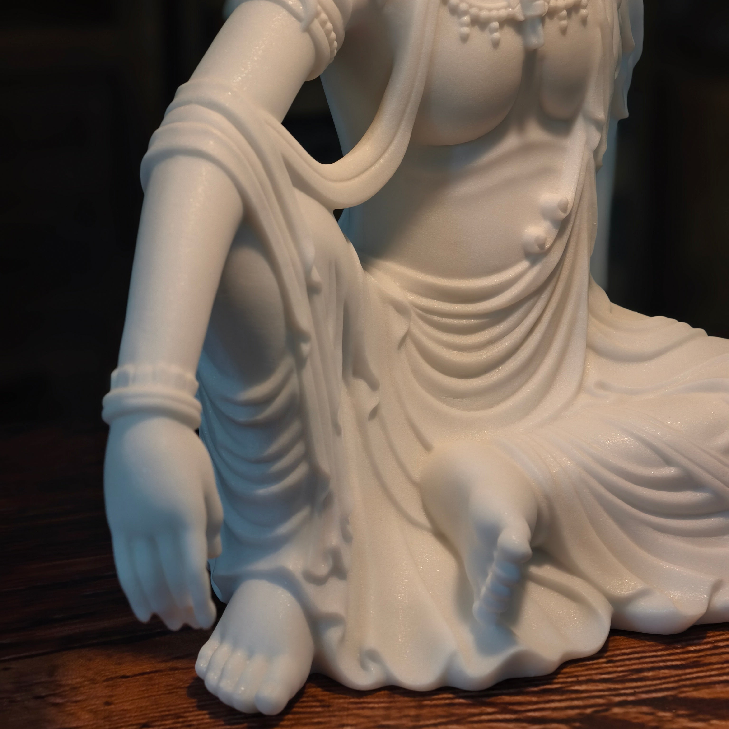 Guanyin Statue in Sandstone – Serene Seated Bodhisattva Sculpture