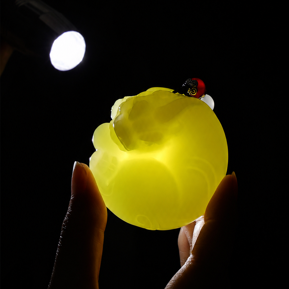 Natural Jade Pixiu Hand Piece – Hand-Carved Feng Shui Wealth Charm