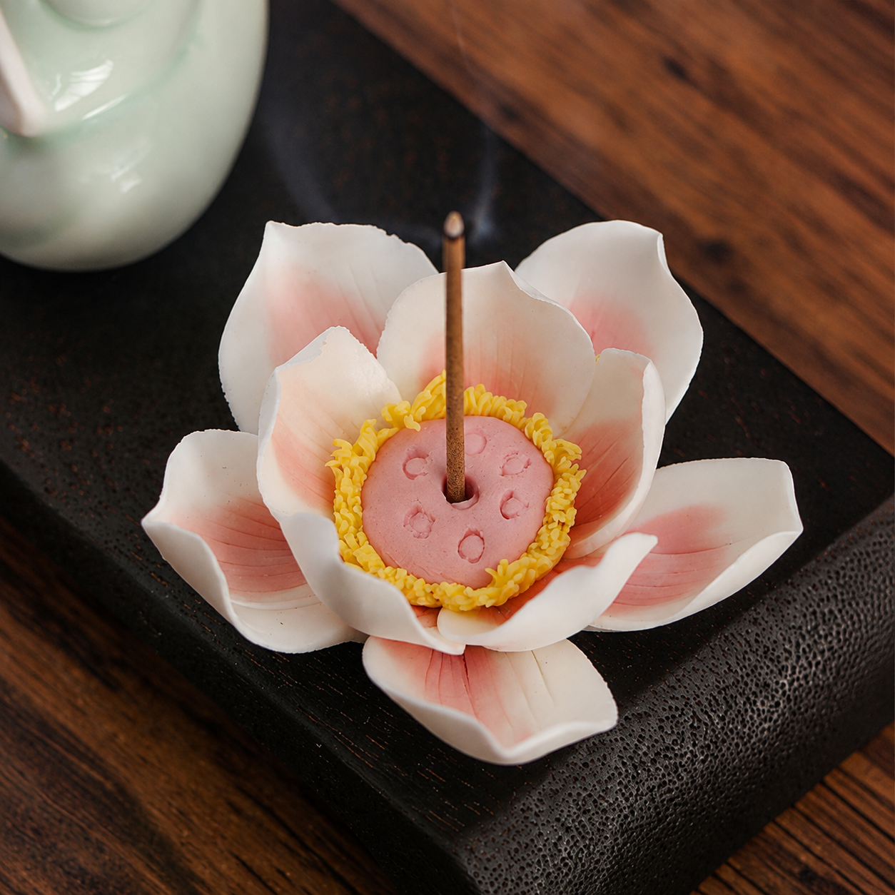 Pure Vase Guanyin Ceramic Incense Holder – Lotus Stick Incense Burner & Elegant Home Decor