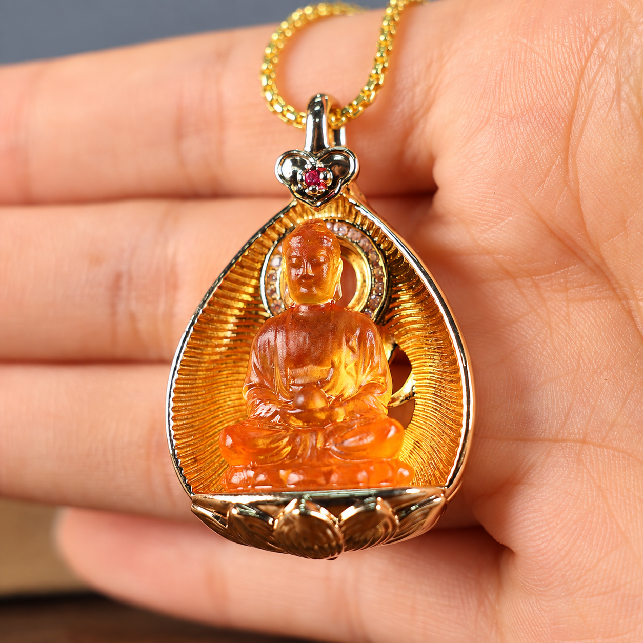Shakyamuni Buddha Liu Li Pendant – ShaolinMart Lost-Wax Glass Jewelry