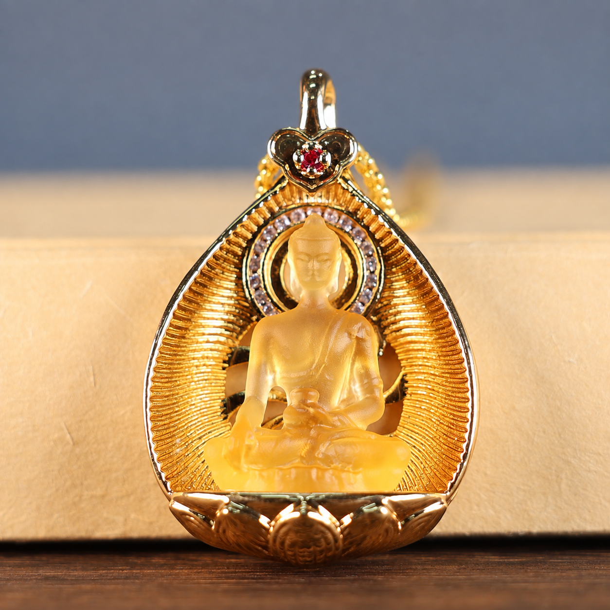 Shakyamuni Buddha Liu Li Pendant – ShaolinMart Lost-Wax Glass Jewelry