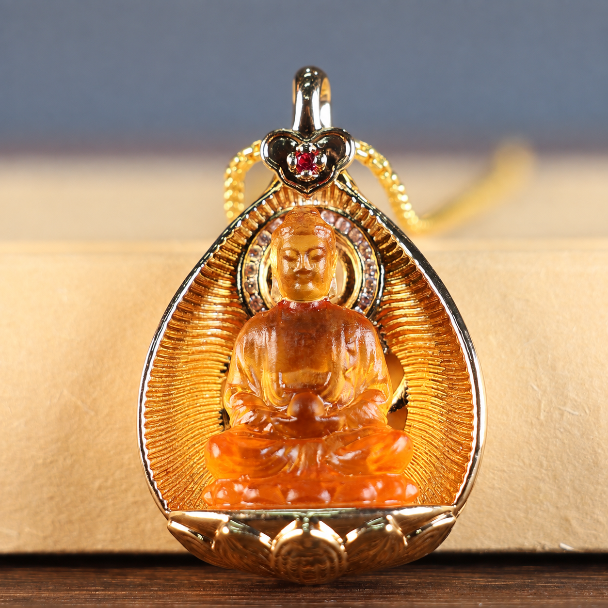 Shakyamuni Buddha Liu Li Pendant – ShaolinMart Lost-Wax Glass Jewelry