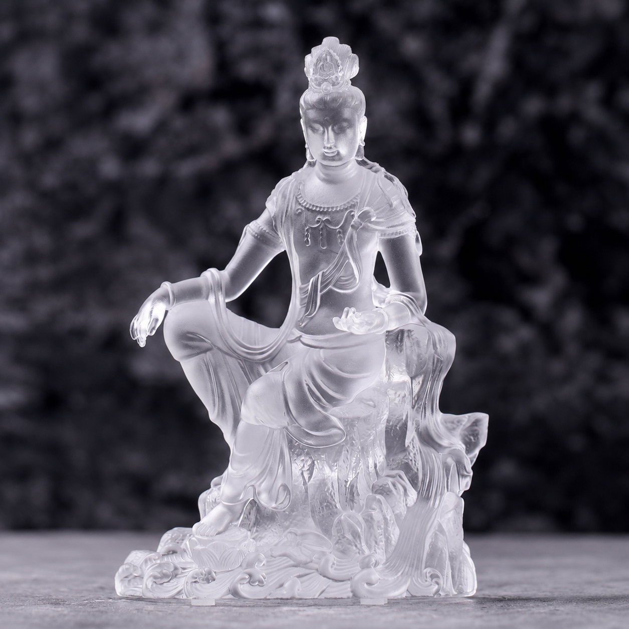 Guanyin Statue Liu Li Glass – Gilded Avalokitesvara Zen Decor