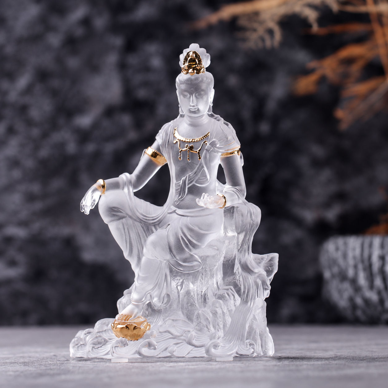 Guanyin Statue Liu Li Glass – Gilded Avalokitesvara Zen Decor