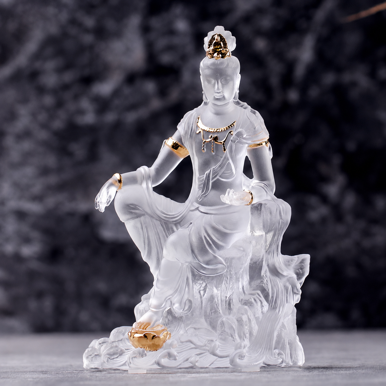 Guanyin Statue Liu Li Glass – Gilded Avalokitesvara Zen Decor